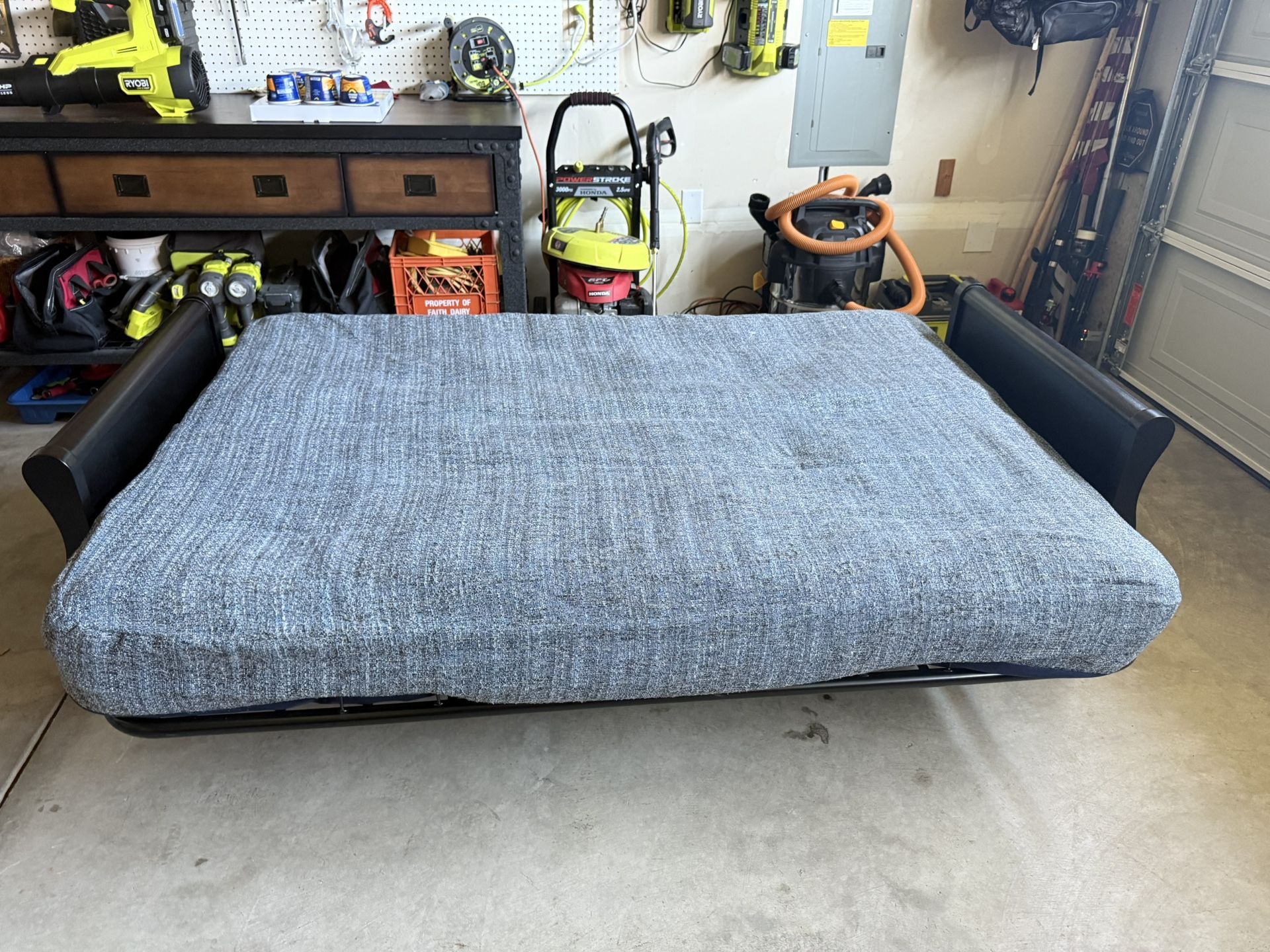 Futon bed