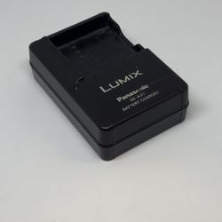Panasonic Lumix DE-A59 Genuine Battery Charger for DMW-BCF10, DMW-BCF10E