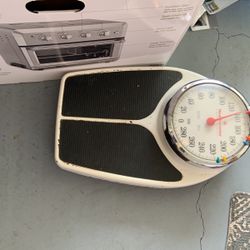 Bathroom Scale - Up To 300 Lb