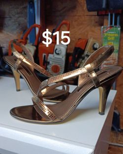 👠