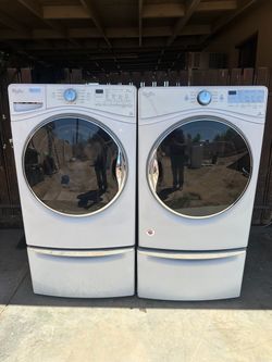 Whirlpool washer and electric dryer