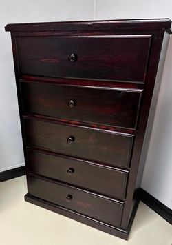 Five drawers dresser