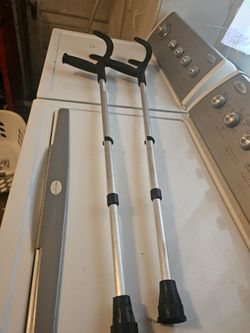 Forearm Crutches