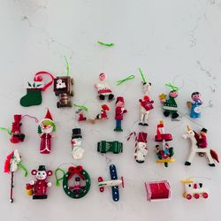 Lot of 21 small vintage wooden hand painted Christmas ornaments  Made in Taiwan