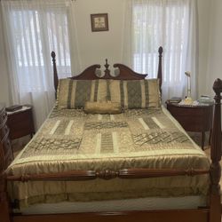 Queen Bedroom Set For Sale. 