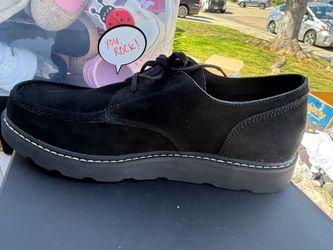 NEW Shoes