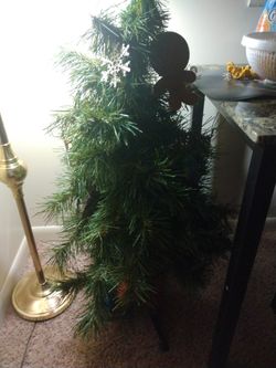 4 Foot Christmas Tree With Stand