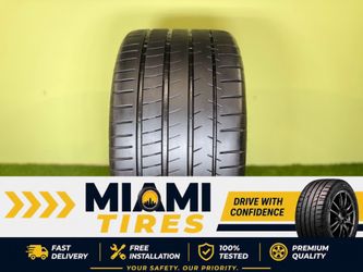 305/30/20 Michelin Pilot Super Sport