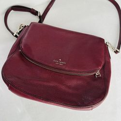 Kate Spade Pebble Leather Crossbody Strap has a little peeling on the edge 
