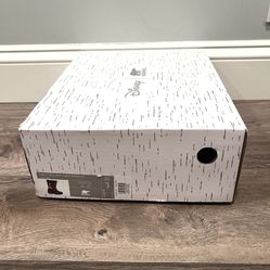 NEW - Disney X Sorel Youth Flurry™ Frozen 2 Boot – Olaf Edition. Size 3