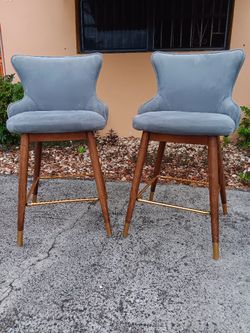 (2) High Chairs 💺 