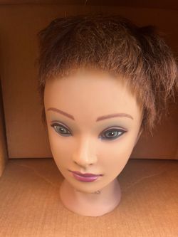 Mannequin head