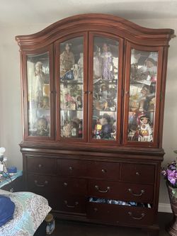 Curio Hutch Top Free