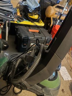 Carpet cleaner