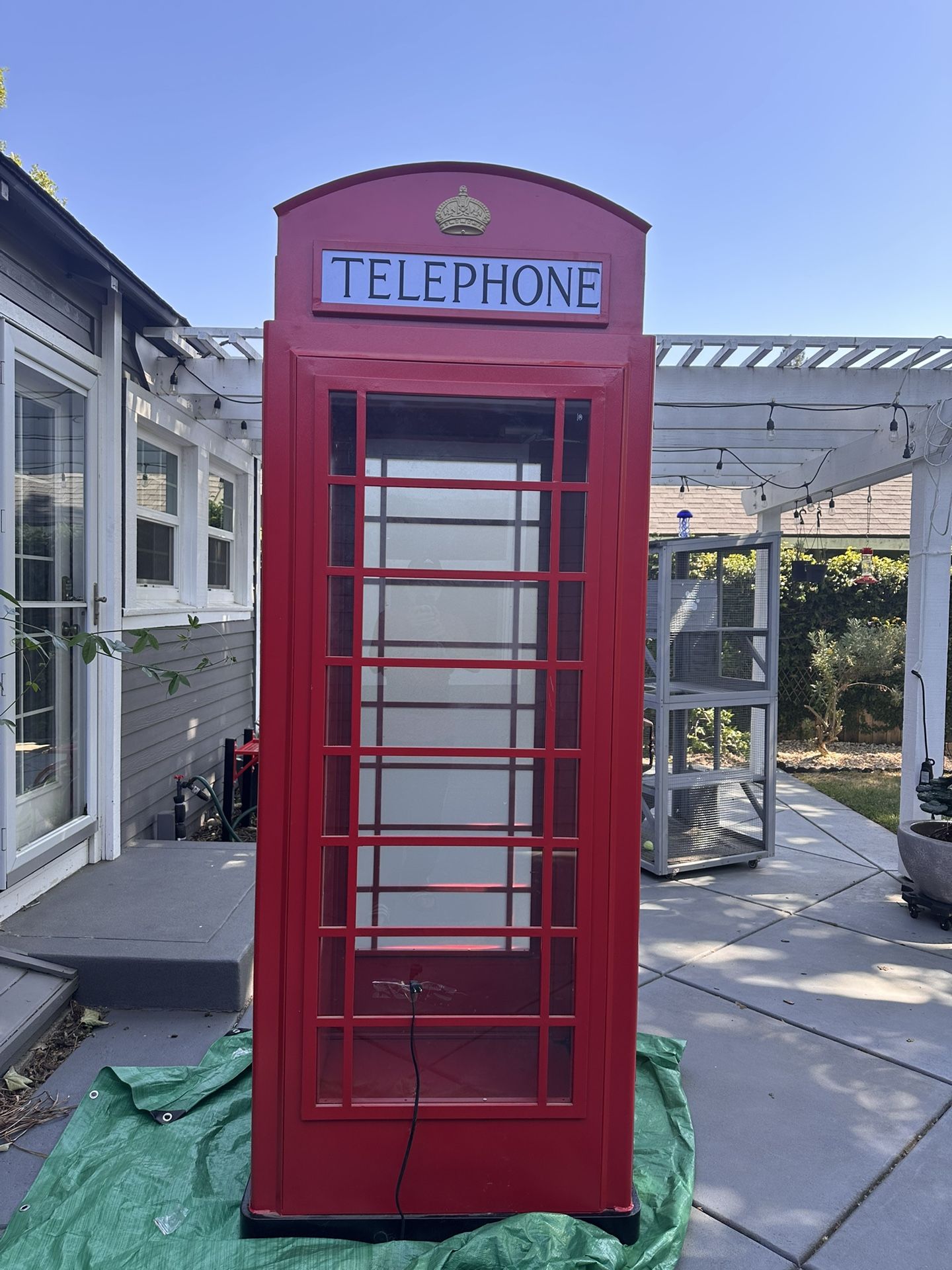 Rec English London Phone Booth, Iron