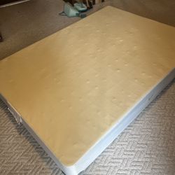 FREE Box spring Full Size 