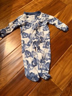 Baby Burt’s bees cloud sleeper. Size 0/3 months
