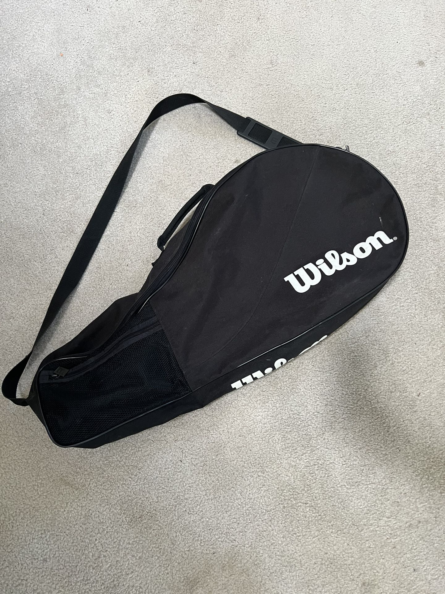 Wilson Shoulder Strap Tennis Bag - Like New