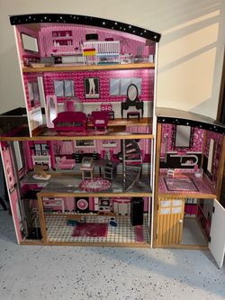 Doll house