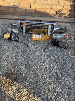 Used Yukon xl front grill and lights
