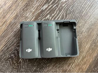 Original DJI Neo 2 Intelligent Flight Batteries (2) with DJI Charging Hub.