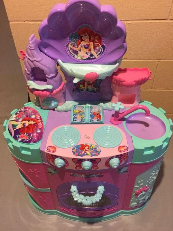 Little Mermaid Magical Kitchen Set