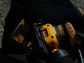 Dewalt1/4 sheet sander