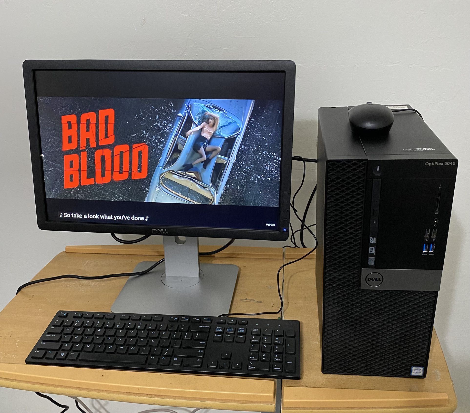 Dell OptiPlex 5040 desktop Computer Intel Core i7-6700 3.40GHz 8GB RAM 256GB SSD Win11,WIFI, Microsoft Office installed. Nothing wrong. ** NO TRA