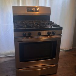Stainless steel stove semi used in perfect conditions
