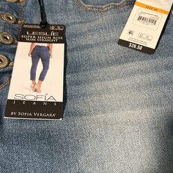 New Jeans Brand Sofia Vergara Size 10 $10 for Sale in Jurupa