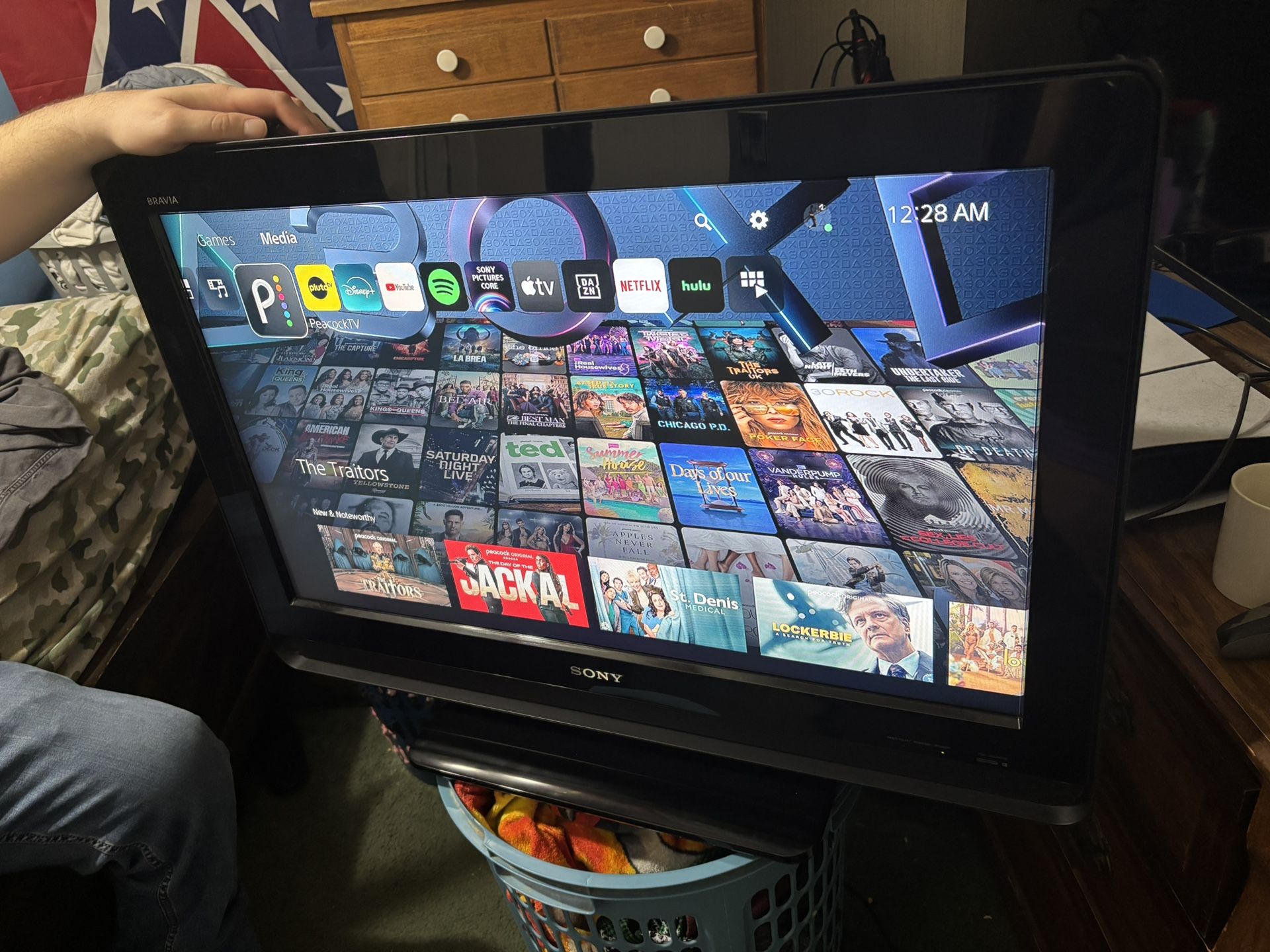 I Have A Flatscreen Tv For Sale Good Condition, 37 Inch 70