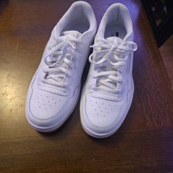 Reebok Woman's Shoe 