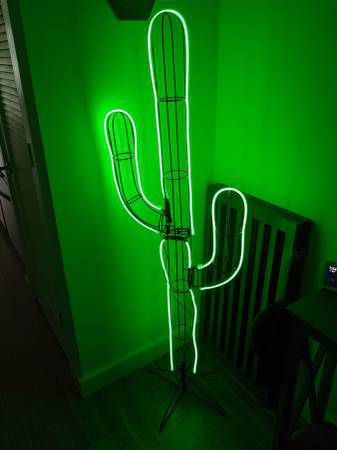 LED cactus - standing light