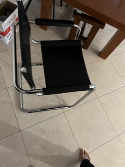 Modern Chair With Arm Rest