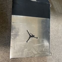 Jordan 6 Retro Chrome 