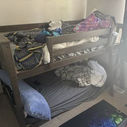 Bunk Bed 