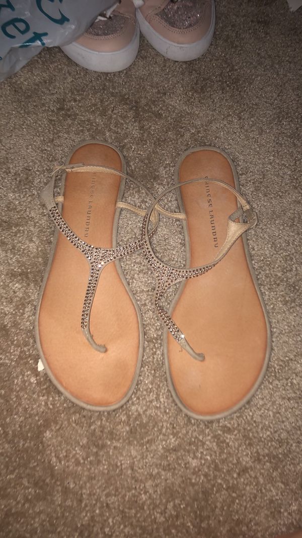Well worn women sandals for Sale in Monroeville, NJ OfferUp