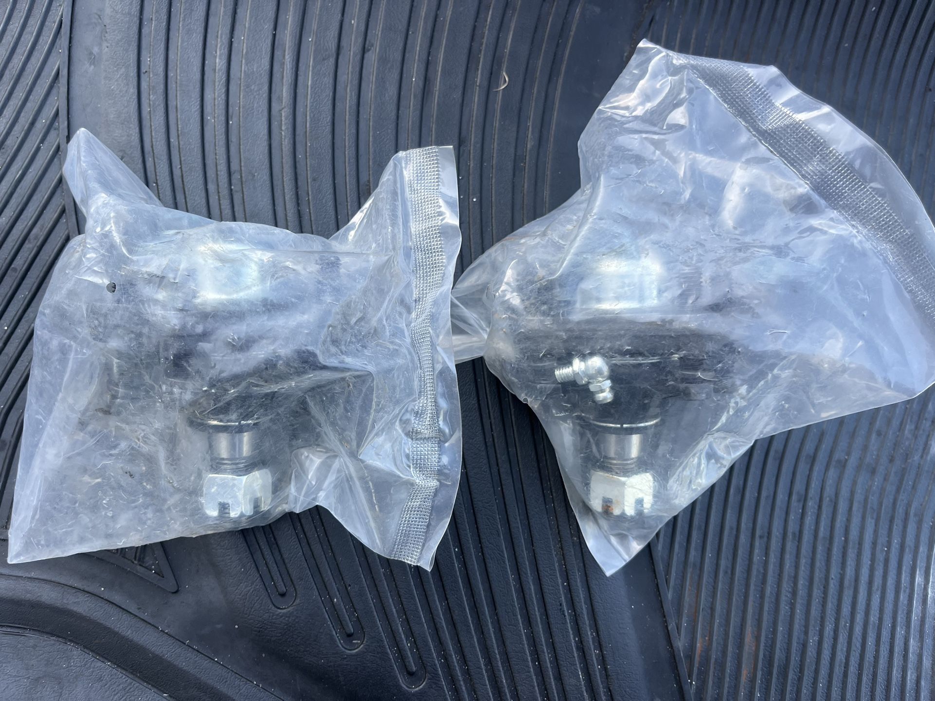 New Front Lower Ball Joints (Pair) – K9022
