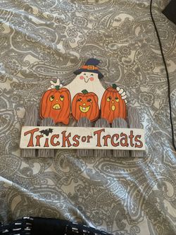 Halloween wooden door hanging