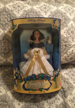 6 Disney Special Edition Series Holiday Barbies Never Opened