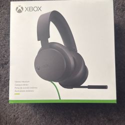 Xbox headset head phones brand new !