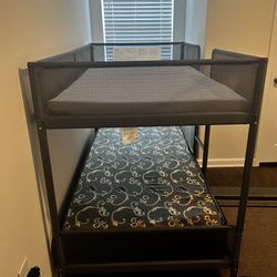 bunk bed for twins and two mattress