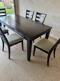 Dinning table