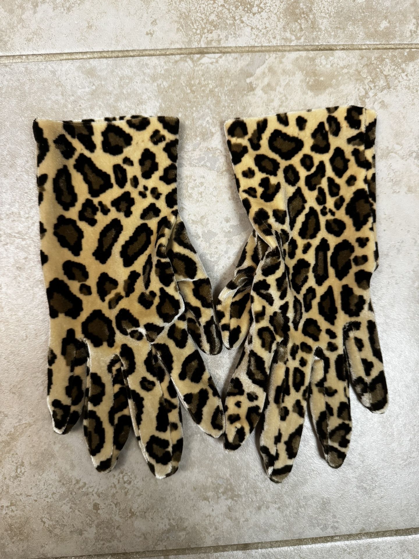 New Velvet Leopard Print Fashion Gloves
