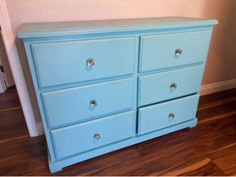 Solid wood, painted 6 drawer dresser