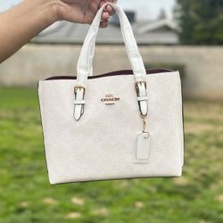 Mollie 25 Tote- Coach- Brand New