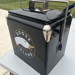 Vintage Style Good Island Cooler 