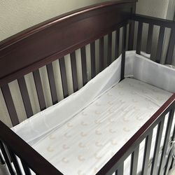 Crib with mattress
