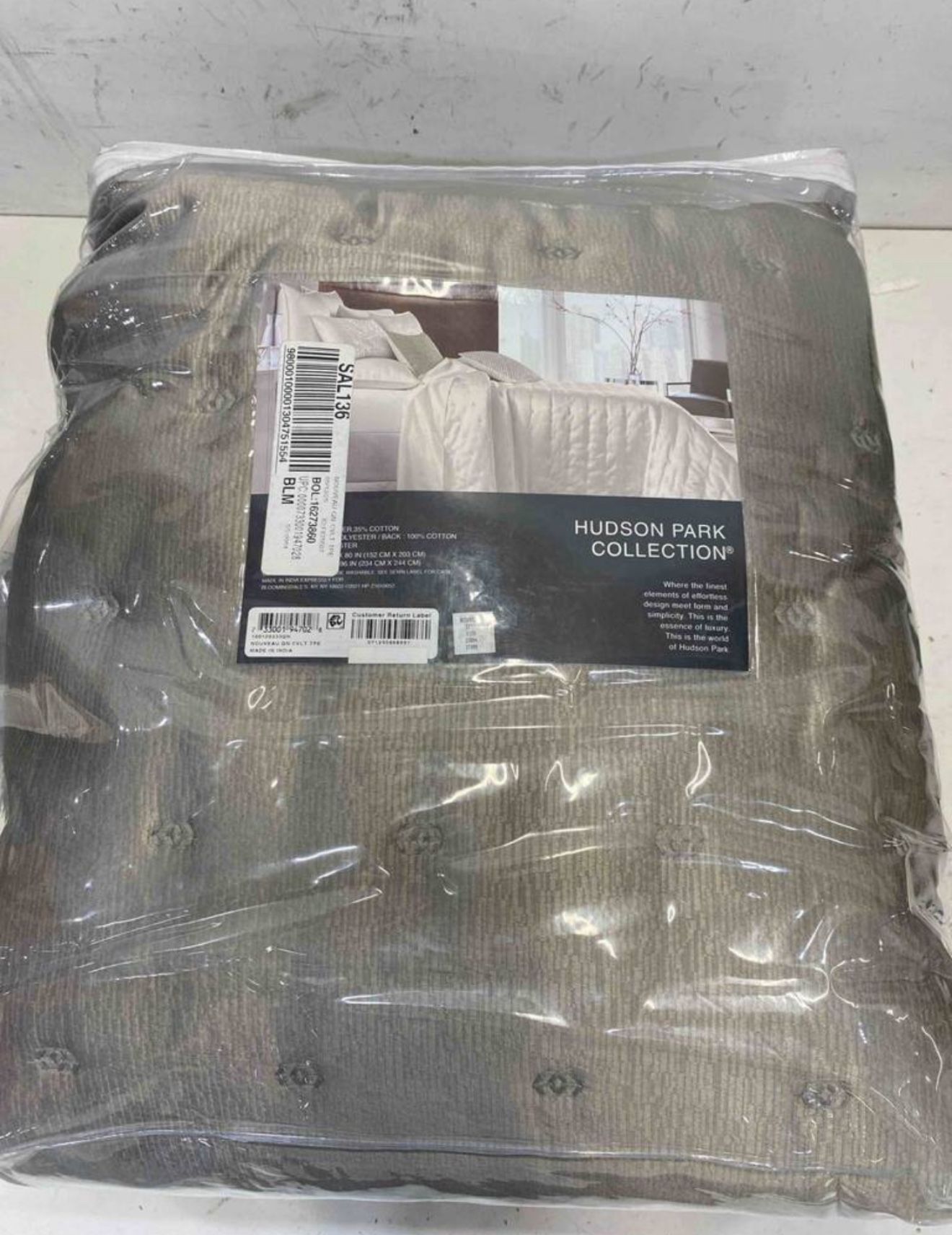 Hudson Park Collection Comforter – King Size | Brand New & Unopened