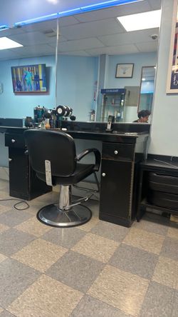 Barber chair